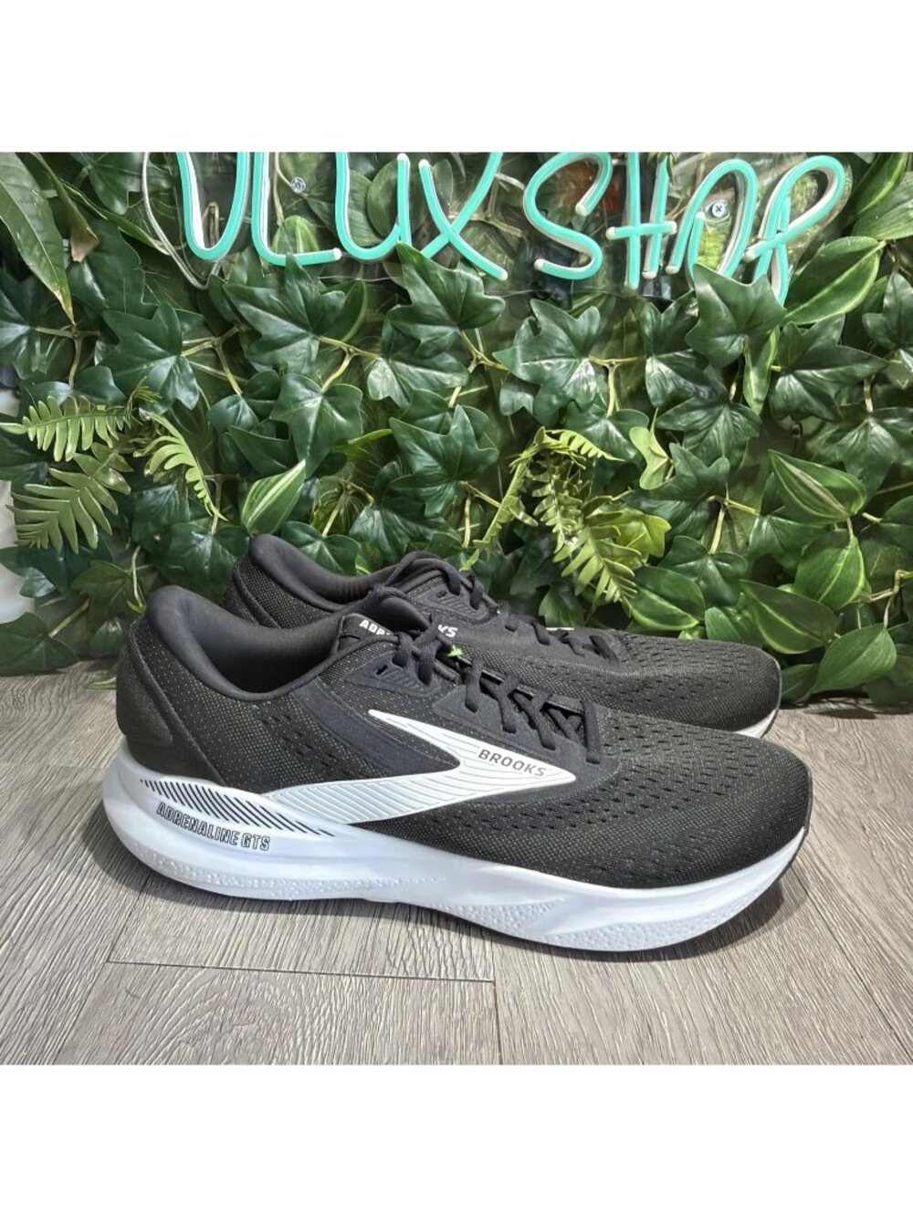 Brooks Adrenaline GTS 24 Black White 1104371D087 Men’s Size 13